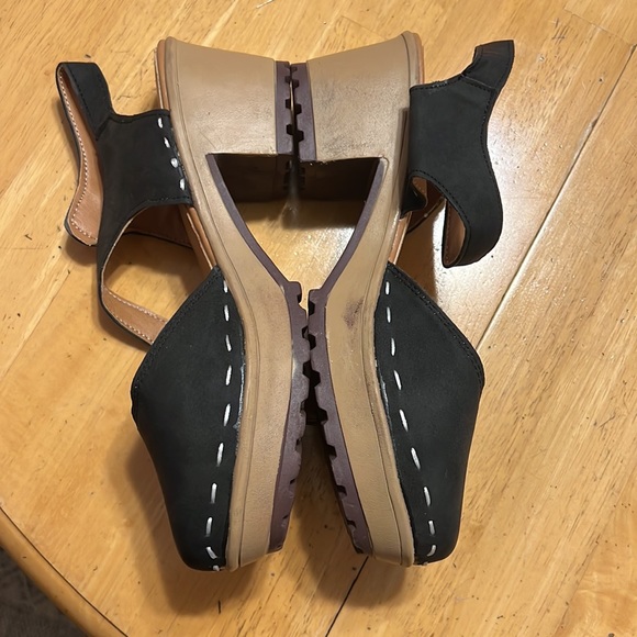 Suede platform sandals - Picture 2 of 6